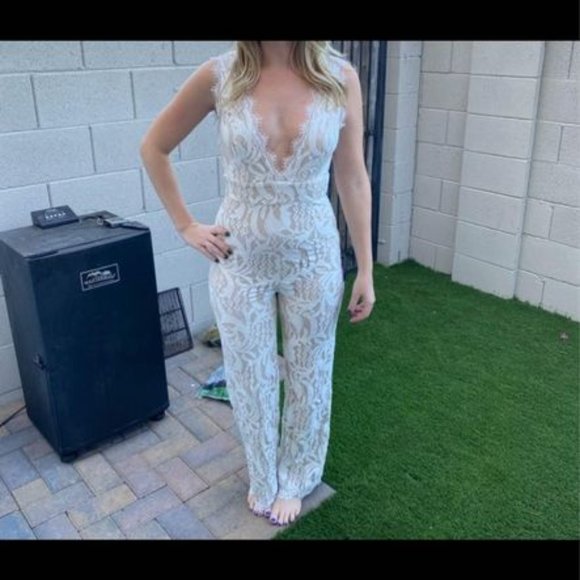 NWT Bridal Lace Jumpsuit - Picture 2 of 3